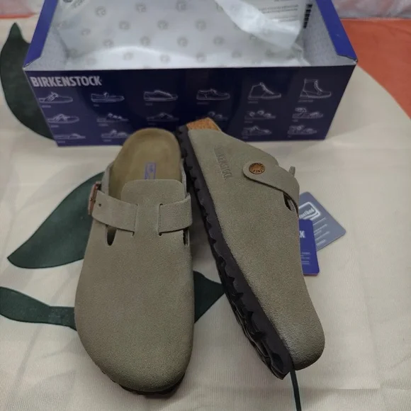 Birkenstock Boston narrow | Cork footbed and suede upper | New with tags - Picture 2 of 5